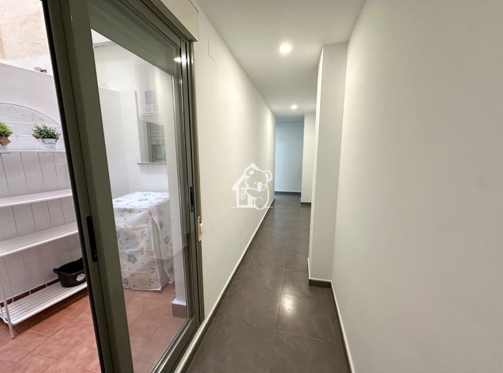 2 bedroom Flat for rent in Guardamar del Segura with garage - € 900 (Ref: 9403025)