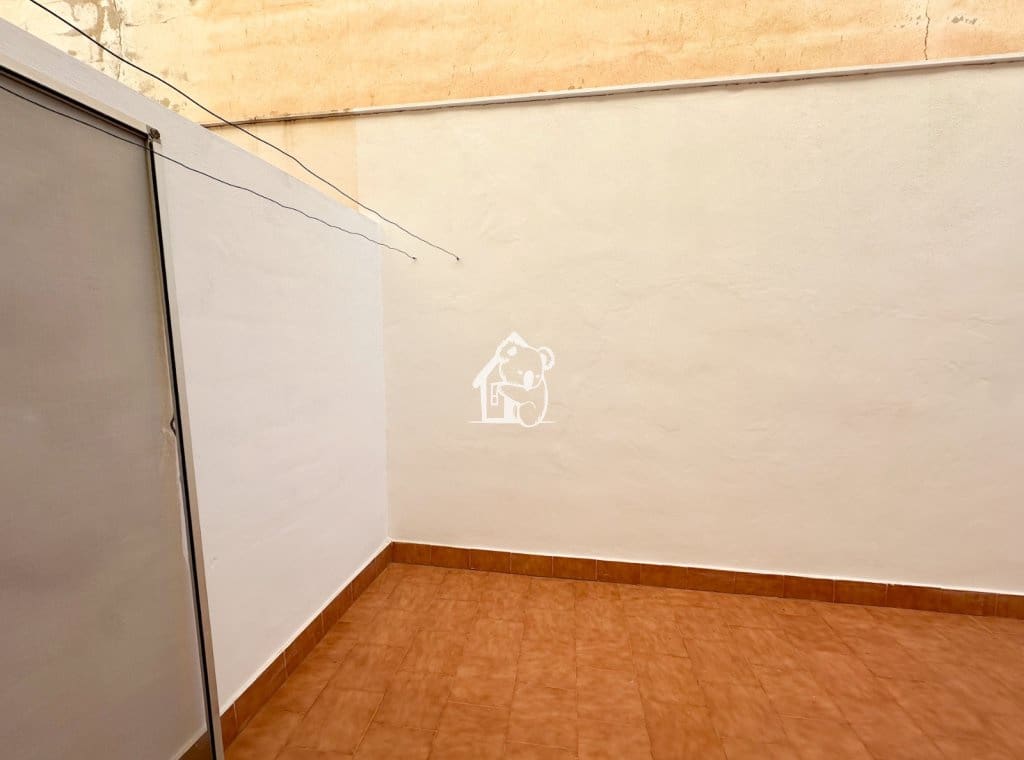 2 bedroom Flat for rent in Guardamar del Segura with garage - € 900 (Ref: 9403025)