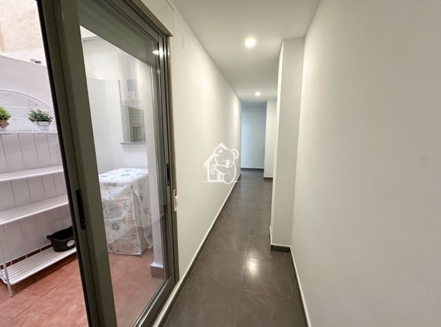 2 bedroom Flat for rent in Zona Pueblo, Guardamar del Segura with garage - € 900 (Ref: 9403025)