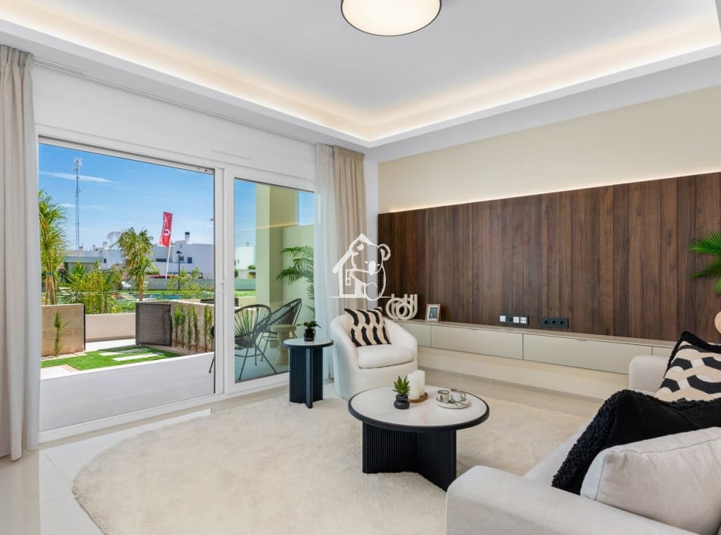 2 soveværelse Bungalow til salg i Ciudad Quesada med swimmingpool - € 299.000 (Ref: 9406061)