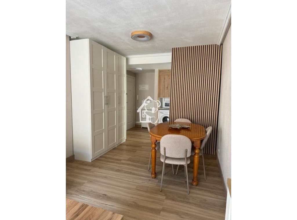 2 quarto Apartamento para arrendar em Guardamar del Segura - 900 € (Ref: 9406062)