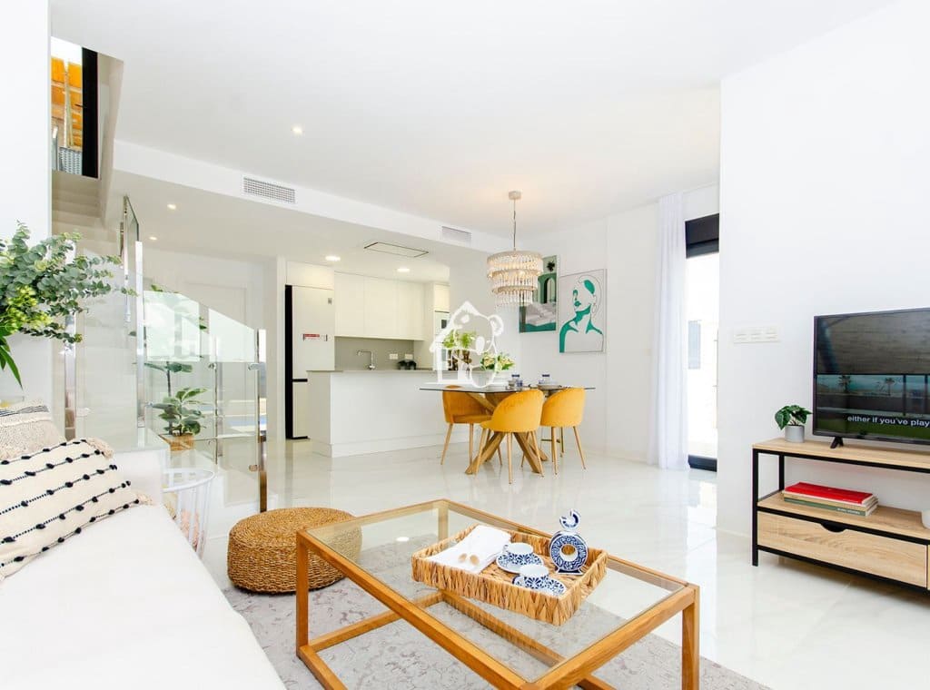 3 bedroom Villa for sale in Orihuela with pool - € 365,000 (Ref: 9410323)