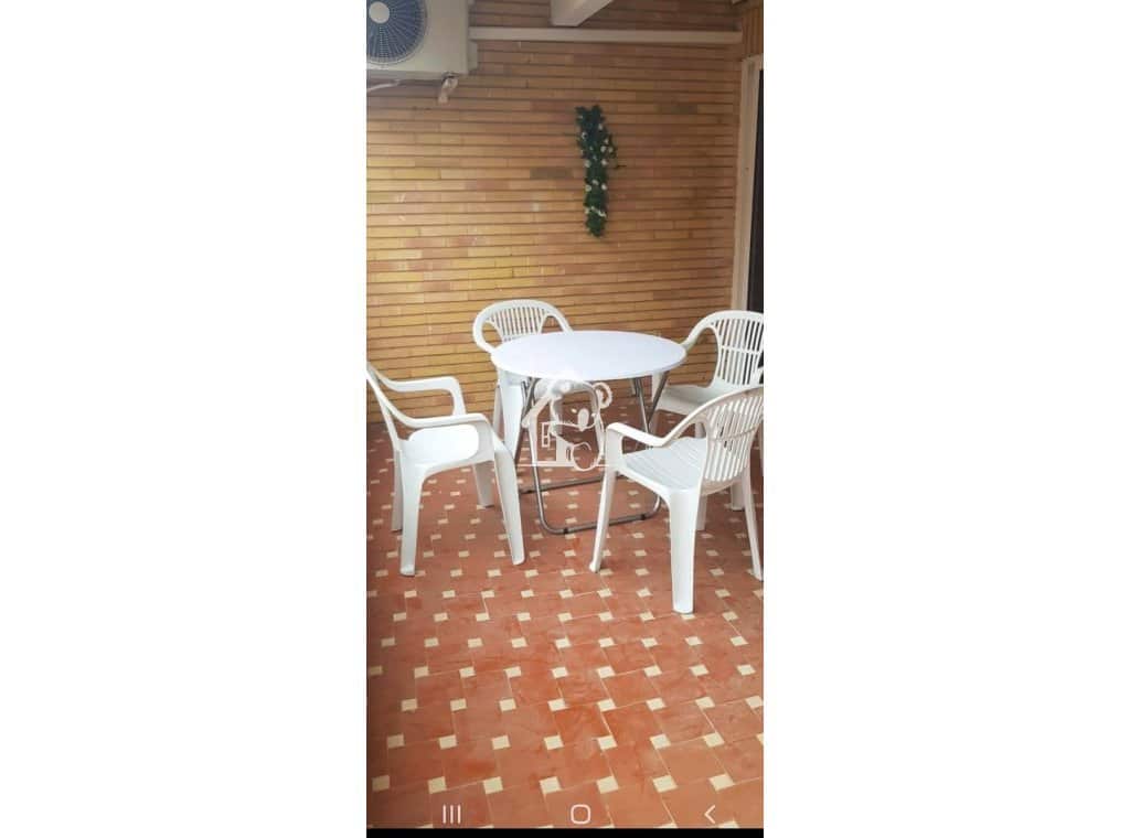 2 slaapkamer Appartement te huur in Torrevieja - € 950 (Ref: 9410326)