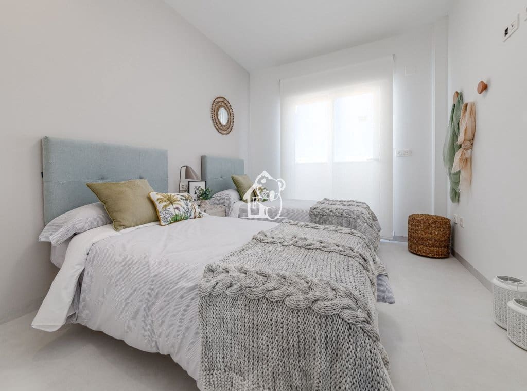 2 chambre Appartement à vendre à Guardamar del Segura avec piscine - 295 000 € (Ref: 9410327)