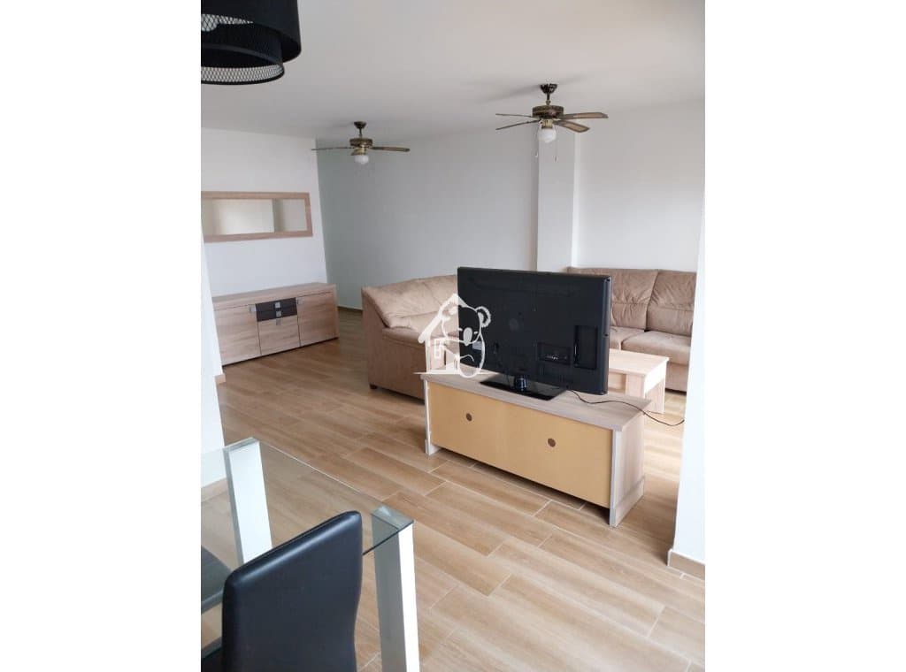 3 sypialnia Apartament do wynajęcia w Torrevieja z basenem - 1 200 € (Ref: 9413420)