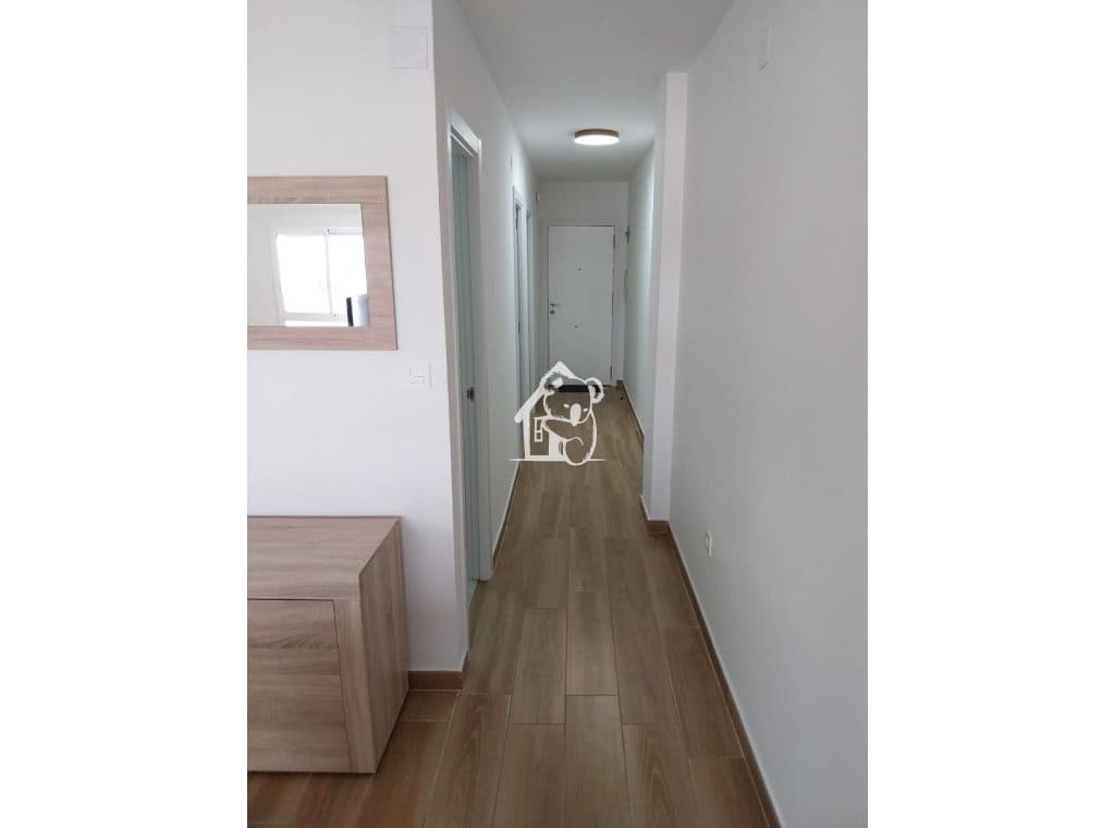 3 sypialnia Apartament do wynajęcia w Torrevieja z basenem - 1 200 € (Ref: 9413420)