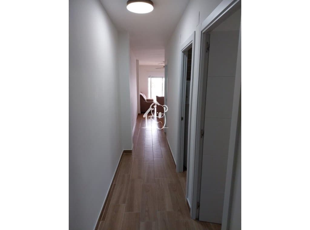 3 sypialnia Apartament do wynajęcia w Torrevieja z basenem - 1 200 € (Ref: 9413420)