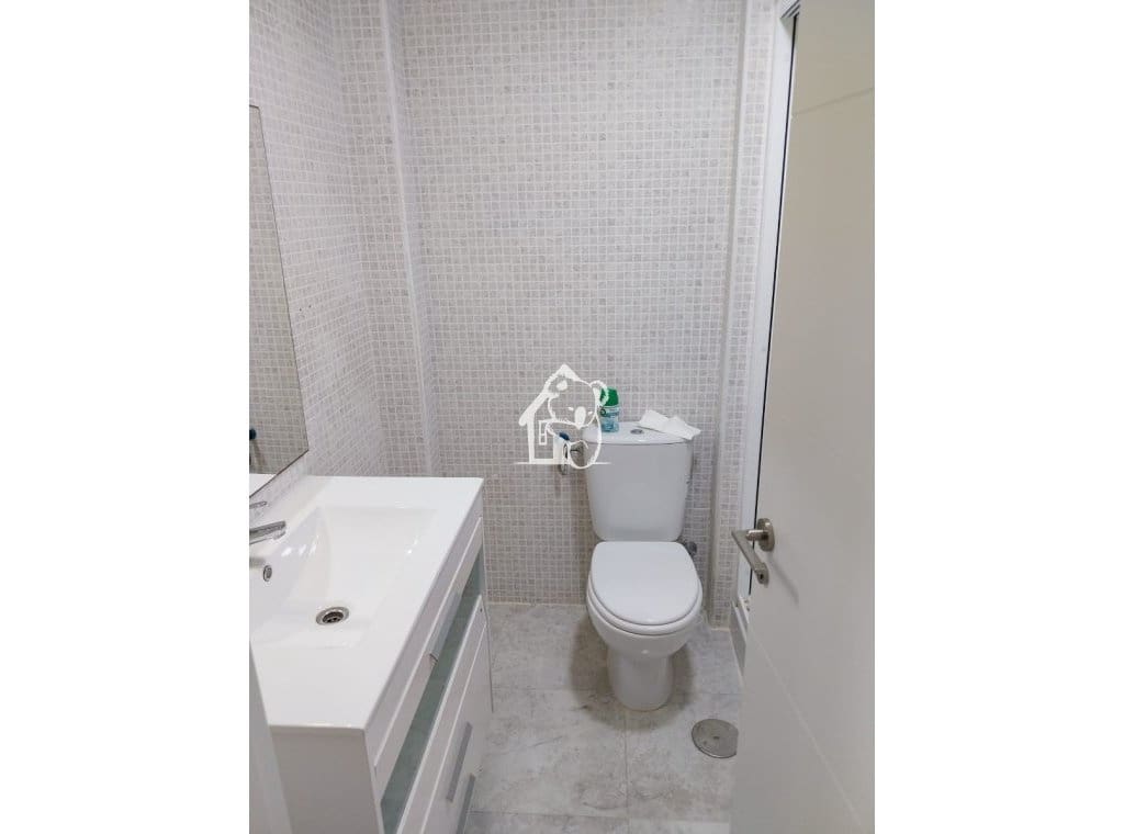 3 sypialnia Apartament do wynajęcia w Torrevieja z basenem - 1 200 € (Ref: 9413420)