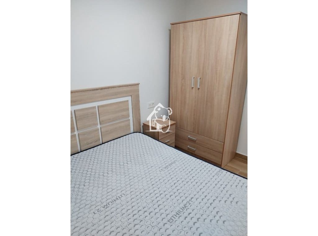 3 sypialnia Apartament do wynajęcia w Torrevieja z basenem - 1 200 € (Ref: 9413420)