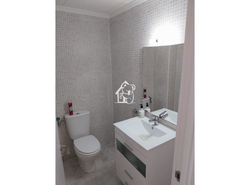 3 sypialnia Apartament do wynajęcia w Torrevieja z basenem - 1 200 € (Ref: 9413420)