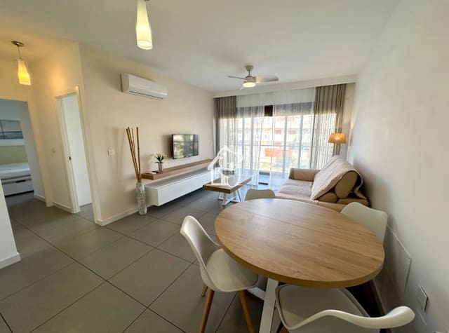 2 Zimmer Apartment zu vermieten in Pueblo Latino, Pilar de la Horadada mit Pool - 800 € (Ref: 9413421)