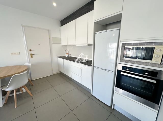 2 Zimmer Apartment zu vermieten in Pueblo Latino, Pilar de la Horadada mit Pool - 800 € (Ref: 9413421)