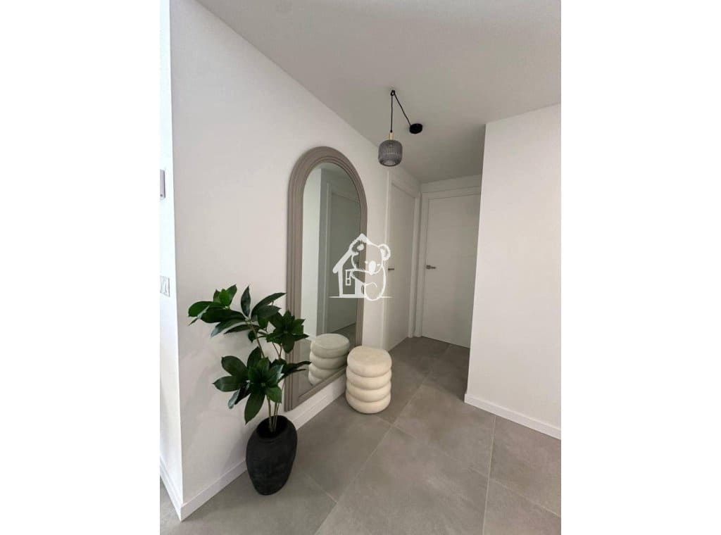 2 soveværelse Lejlighed til leje i Dehesa de Campoamor med swimmingpool garage - € 1.350 (Ref: 9413423)