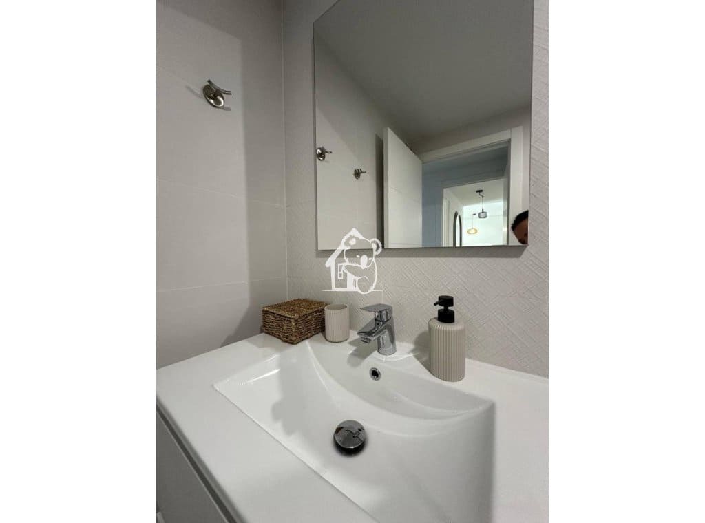 2 soveværelse Lejlighed til leje i Dehesa de Campoamor med swimmingpool garage - € 1.350 (Ref: 9413423)