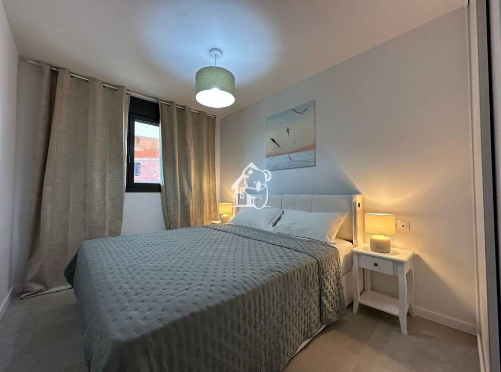 2 soveværelse Lejlighed til leje i Dehesa de Campoamor med swimmingpool garage - € 1.350 (Ref: 9413423)