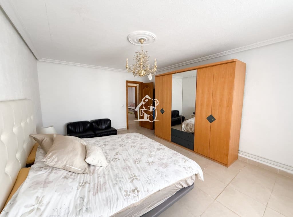 3 bedroom Villa for rent in Pilar de la Horadada with pool - € 2,000 (Ref: 9415489)