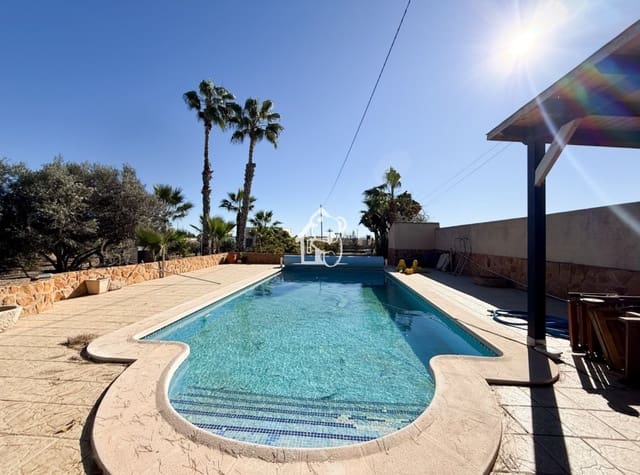 3 bedroom Villa for rent in Pilar de la Horadada ciudad, Pilar de la Horadada with pool - € 2,000 (Ref: 9415489)