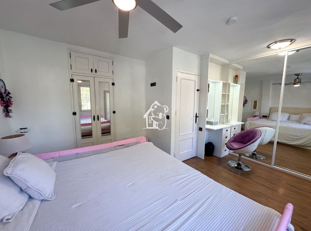 Chalet de 3 habitaciones en Orihuela Costa en venta con piscina garaje - 460.000 € (Ref: 9415491)