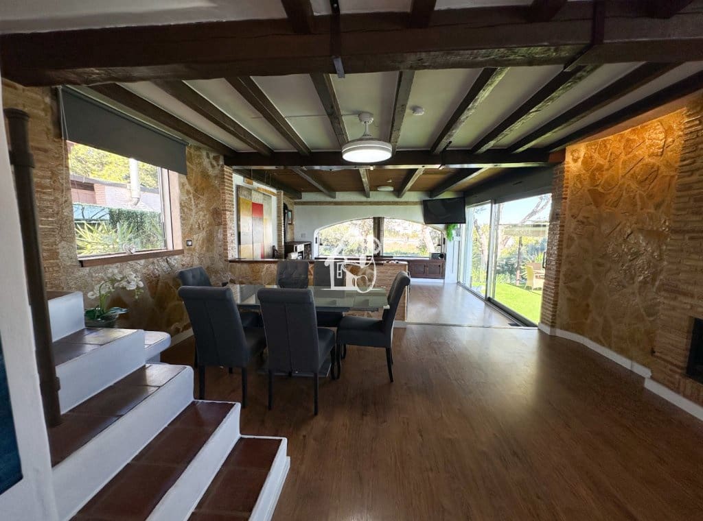 Chalet de 3 habitaciones en Orihuela Costa en venta con piscina garaje - 460.000 € (Ref: 9415491)