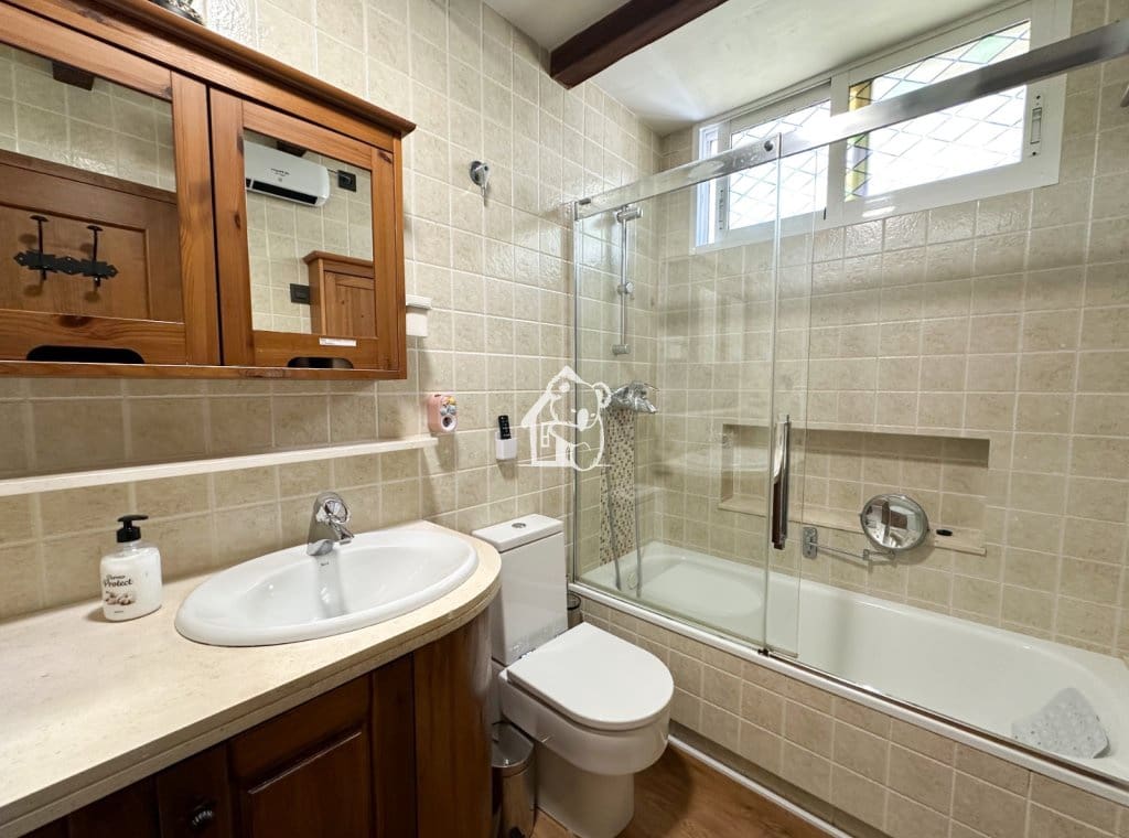 Chalet de 3 habitaciones en Orihuela Costa en venta con piscina garaje - 460.000 € (Ref: 9415491)