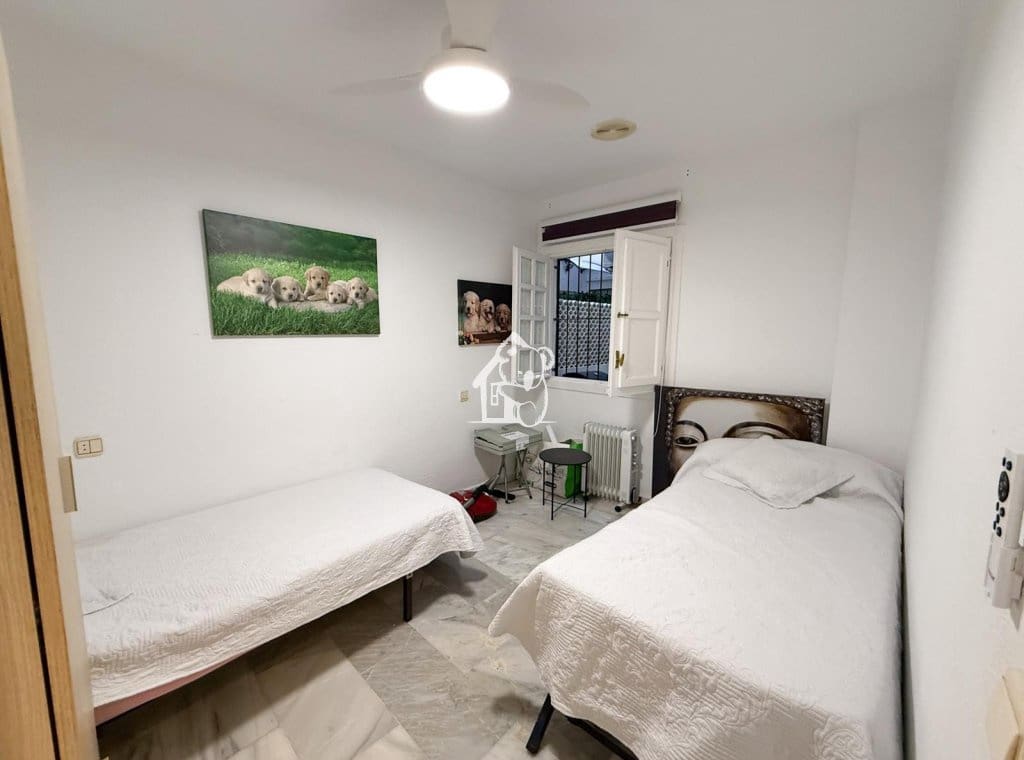 Appartement de Plage de 2 chambres à louer à Torrevieja avec piscine garage - 850 € (Ref: 9415493)