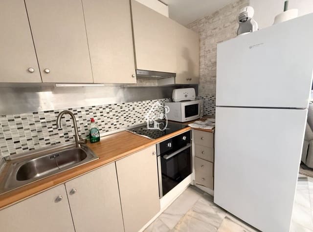 2 sypialnia Apartament przy plaży do wynajęcia w Los Frutales, Torrevieja z basenem garażem - 850 € (Ref: 9415493)