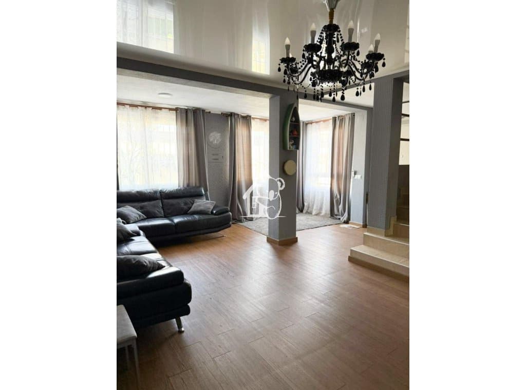 5 slaapkamer Villa te huur in Torrevieja met garage - € 1.800 (Ref: 9419090)