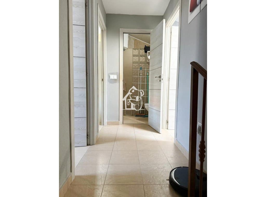 5 slaapkamer Villa te huur in Torrevieja met garage - € 1.800 (Ref: 9419090)