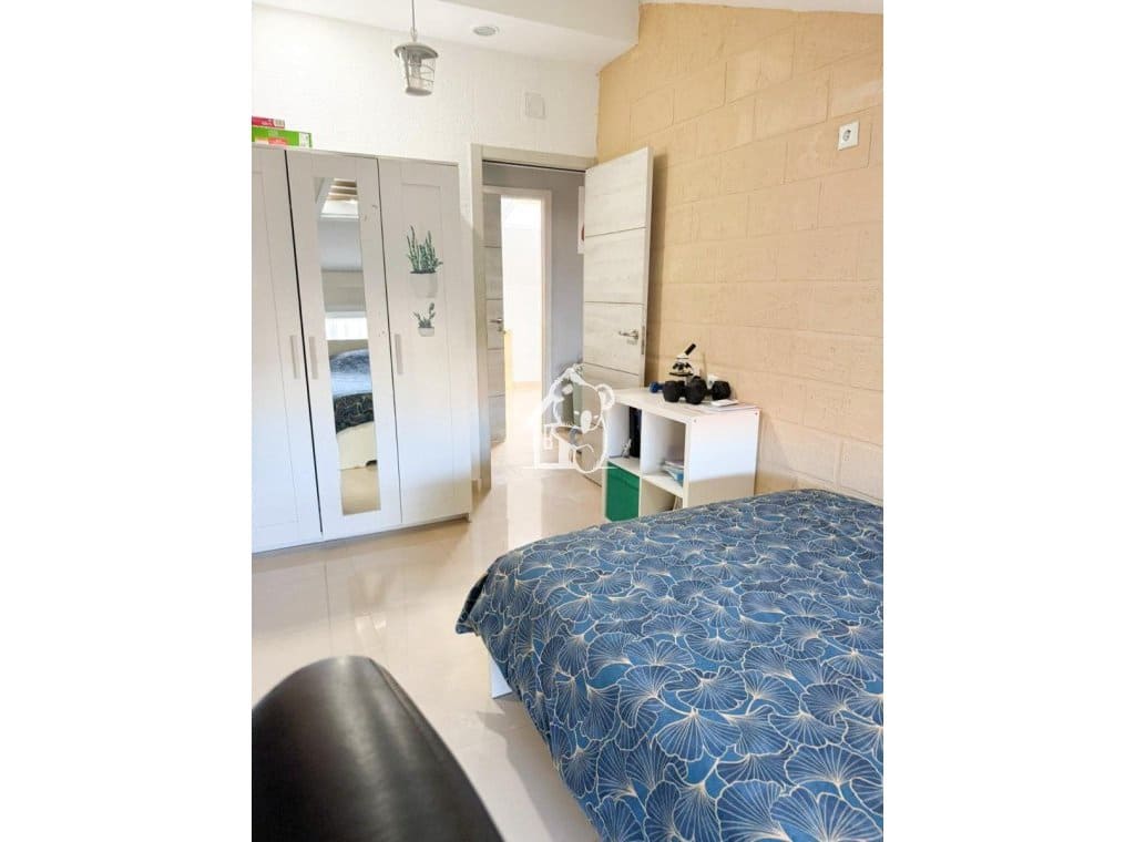 5 slaapkamer Villa te huur in Torrevieja met garage - € 1.800 (Ref: 9419090)