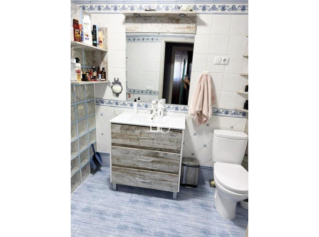 5 slaapkamer Villa te huur in Torrevieja met garage - € 1.800 (Ref: 9419090)