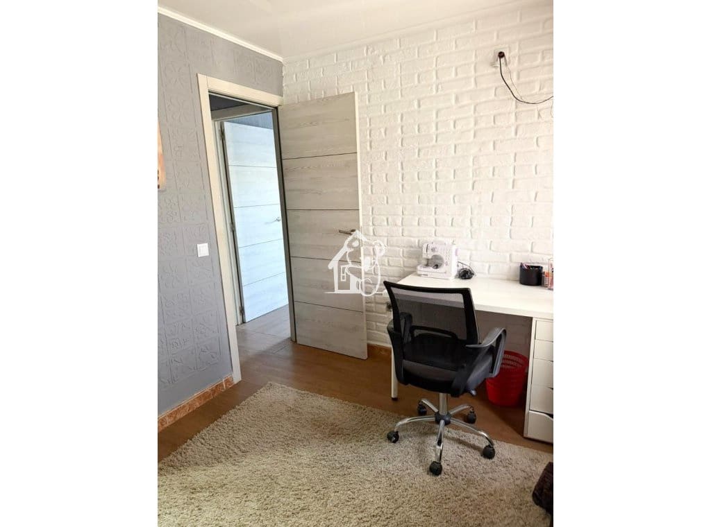 5 slaapkamer Villa te huur in Torrevieja met garage - € 1.800 (Ref: 9419090)