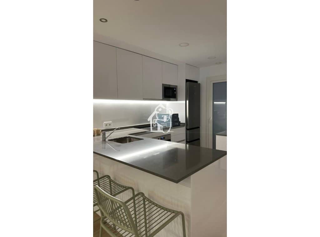 2 sovrum Lägenhet att hyra i Torrevieja med pool garage - 2 200 € (Ref: 9419091)