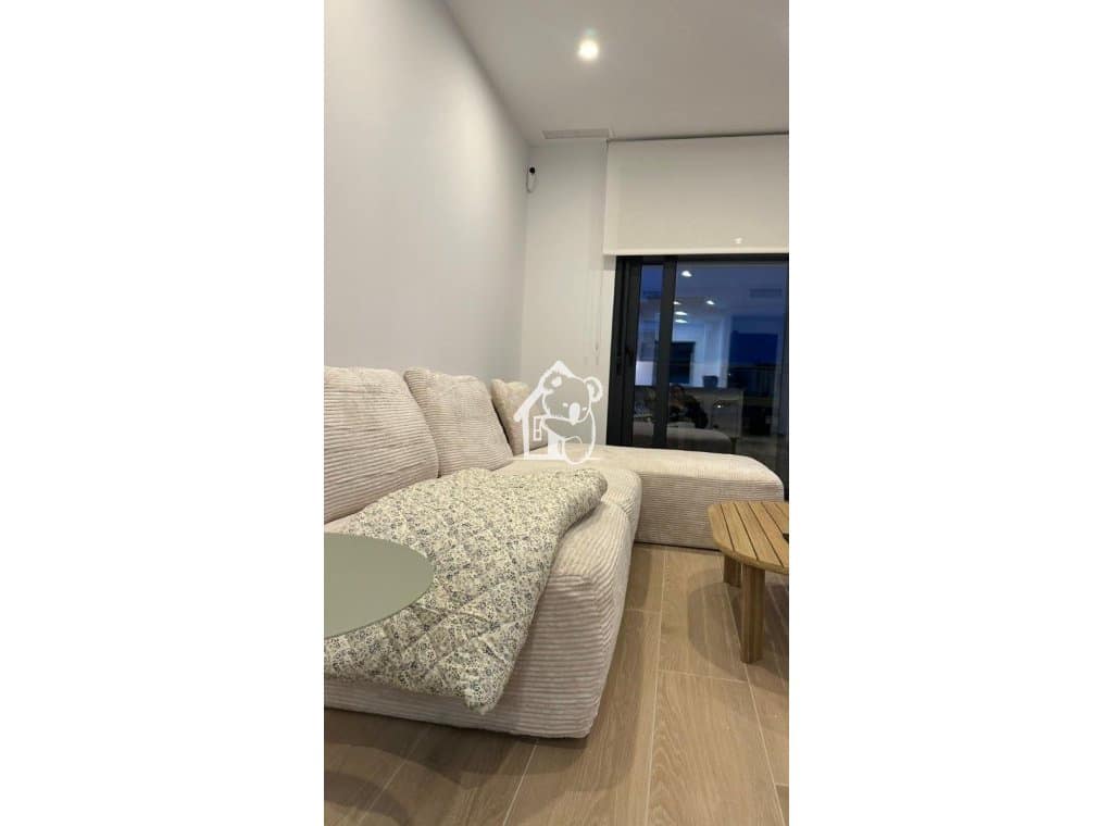 2 sovrum Lägenhet att hyra i Torrevieja med pool garage - 2 200 € (Ref: 9419091)