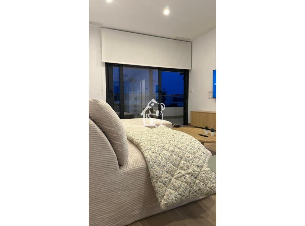 2 sovrum Lägenhet att hyra i Torrevieja med pool garage - 2 200 € (Ref: 9419091)