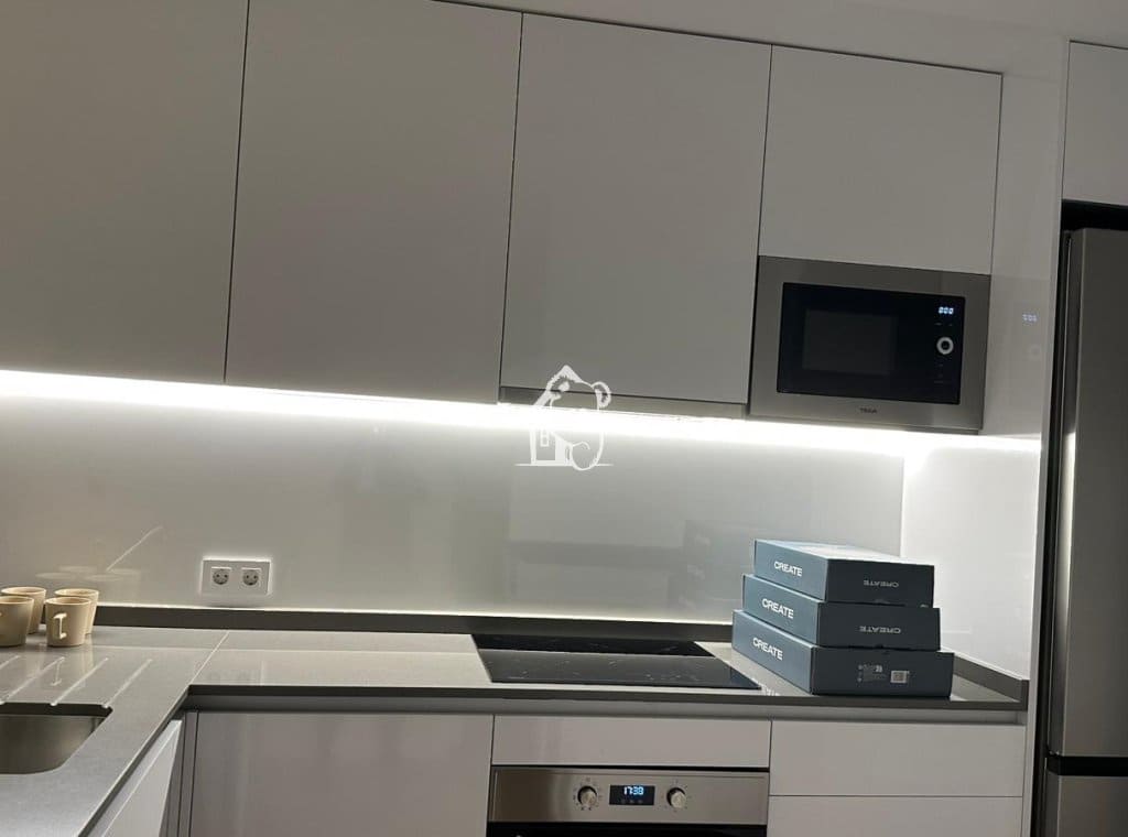 2 sovrum Lägenhet att hyra i Torrevieja med pool garage - 2 200 € (Ref: 9419091)