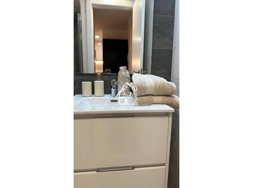 2 sovrum Lägenhet att hyra i Torrevieja med pool garage - 2 200 € (Ref: 9419091)