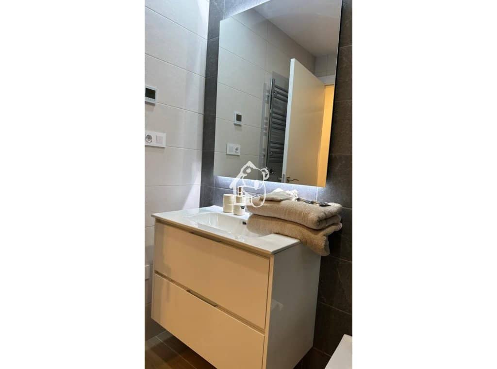 2 sovrum Lägenhet att hyra i Torrevieja med pool garage - 2 200 € (Ref: 9419091)