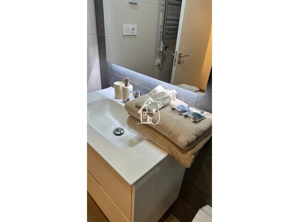 2 sovrum Lägenhet att hyra i Torrevieja med pool garage - 2 200 € (Ref: 9419091)