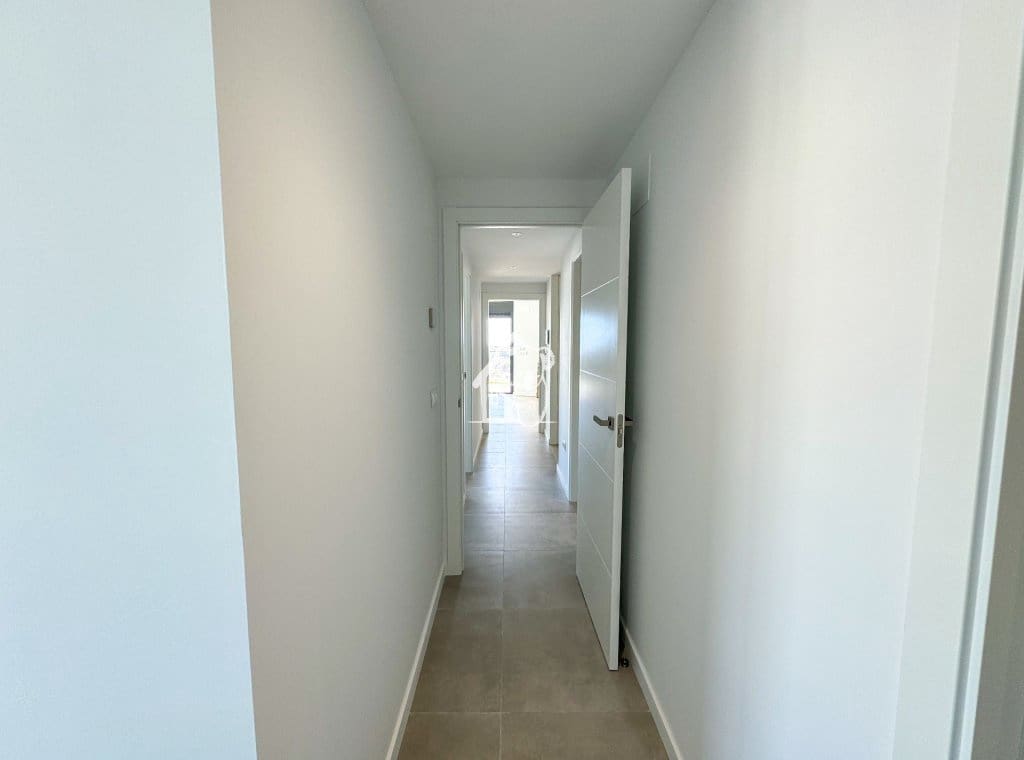 3 quarto Apartamento para arrendar em Dehesa de Campoamor com piscina garagem - 2 000 € (Ref: 9421761)