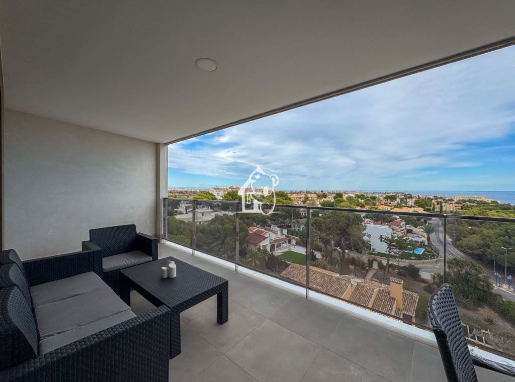 3 quarto Apartamento para arrendar em Dehesa de Campoamor com piscina garagem - 2 000 € (Ref: 9421761)