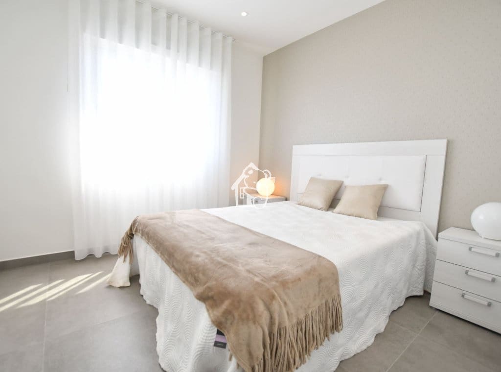 2 bedroom Bungalow for sale in San Miguel de Salinas with pool - € 243,800 (Ref: 9421916)