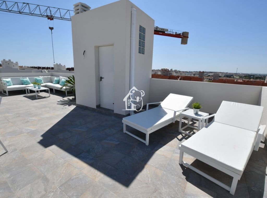 2 bedroom Bungalow for sale in San Miguel de Salinas with pool - € 243,800 (Ref: 9421916)