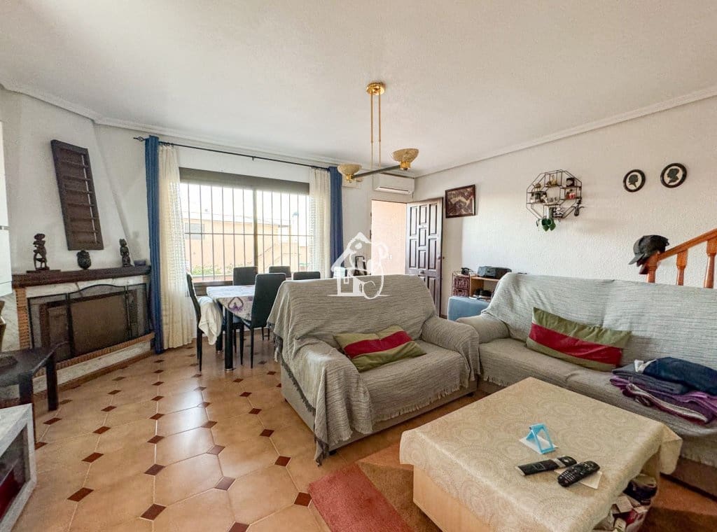 3 bedroom Townhouse for rent in La Mata with garage - € 1,000 (Ref: 9426712)