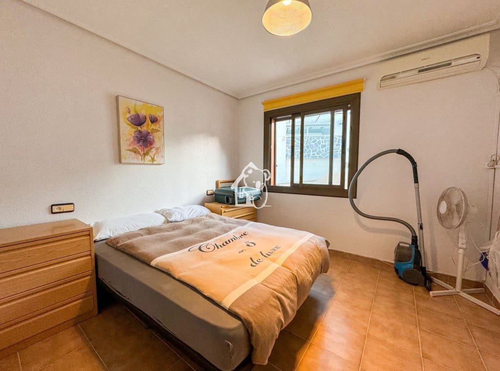 3 bedroom Townhouse for rent in La Mata with garage - € 1,000 (Ref: 9426712)