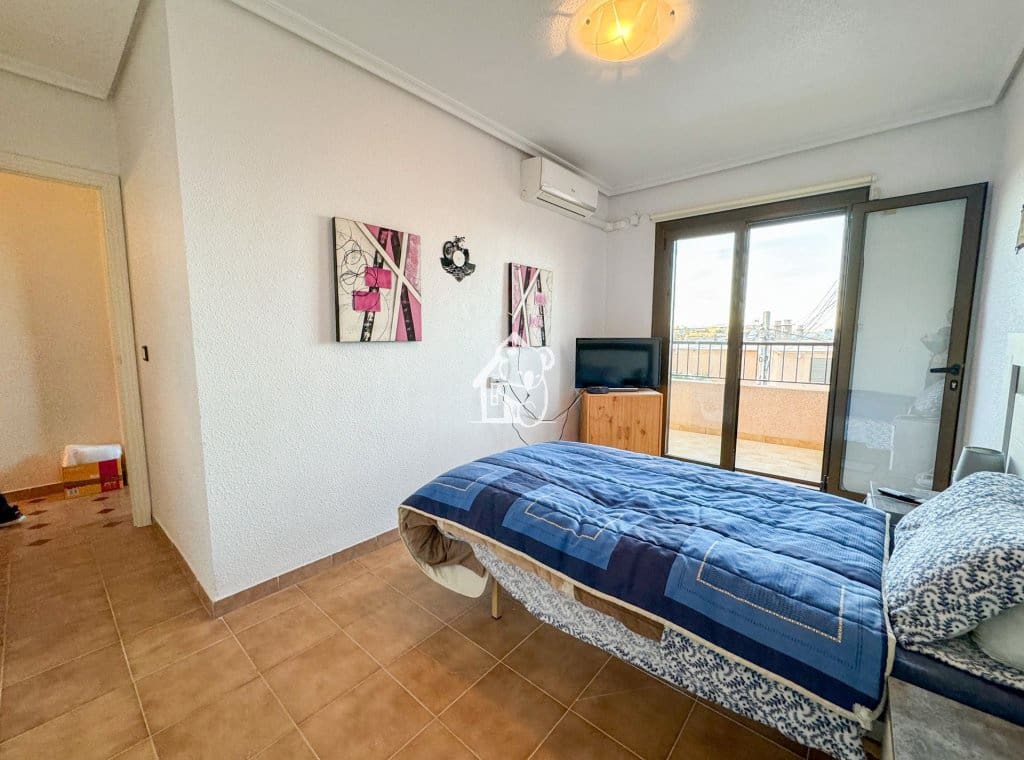 3 bedroom Townhouse for rent in La Mata with garage - € 1,000 (Ref: 9426712)