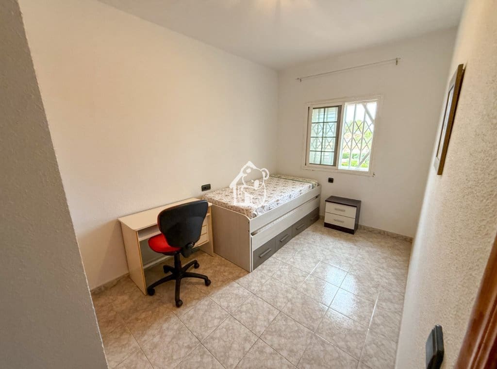 3 sypialnia Dom do wynajęcia w Playa Flamenca z basenem - 900 € (Ref: 9429467)