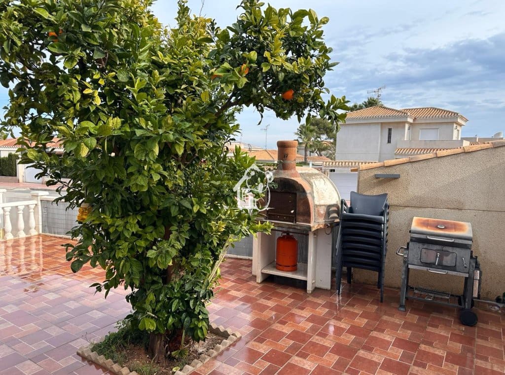 3 sypialnia Dom do wynajęcia w Playa Flamenca z basenem - 900 € (Ref: 9429467)