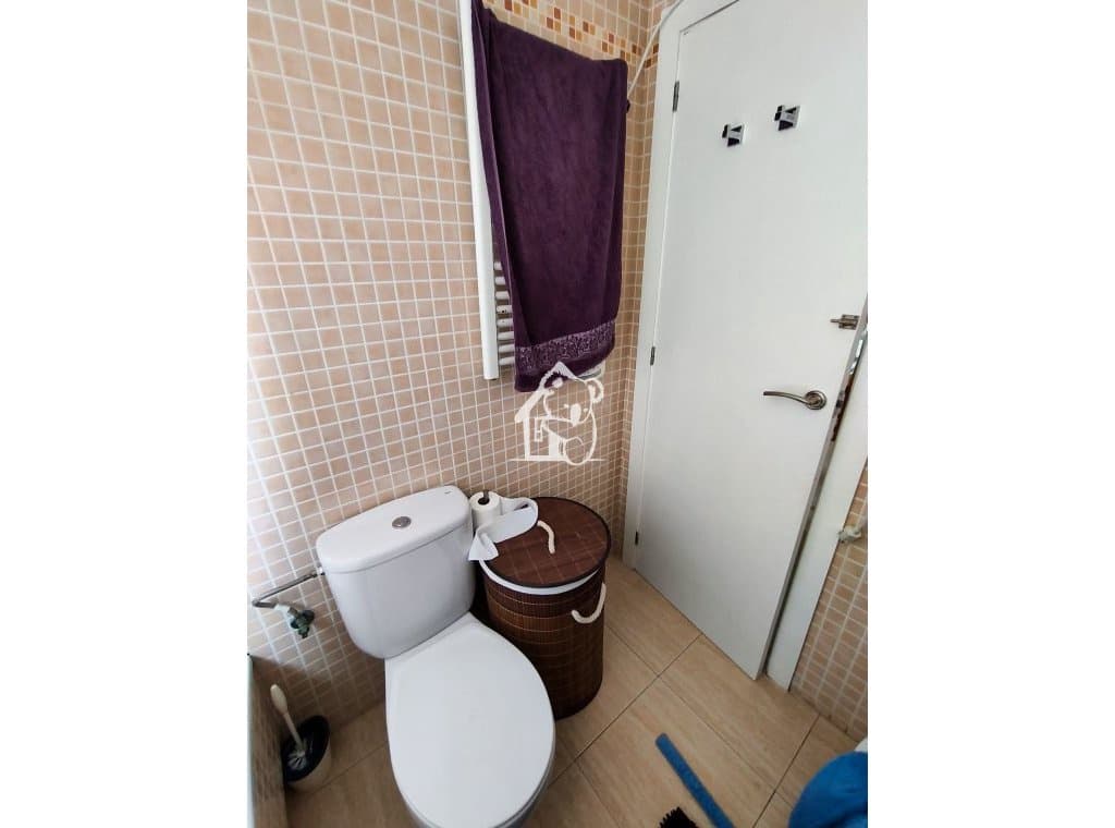 2 soverom Leilighet til leie i Torrevieja med svømmebasseng garasje - € 750 (Ref: 9429468)