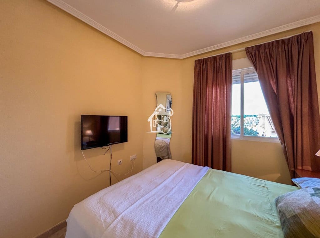 2 sovrum Takvåning att hyra i Orihuela Costa med pool - 1 250 € (Ref: 9432813)