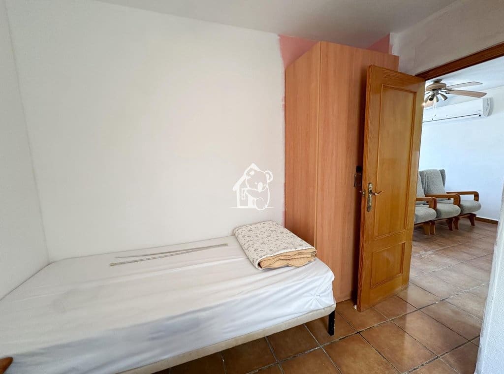 4 makuuhuone Omakotitalo vuokrattavana paikassa Torrevieja mukana uima-altaan - 970 € (Ref: 9432814)